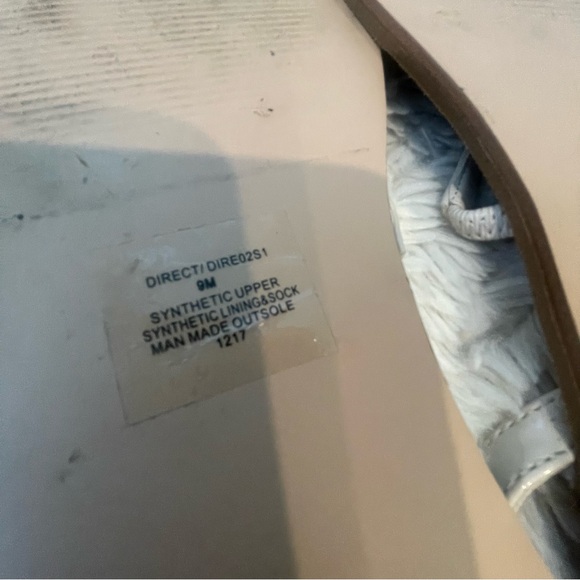 Steve Madden Womens Direct Slip On Sandal Patent Faux Leather Cream Size 9M - Picture 4 of 4